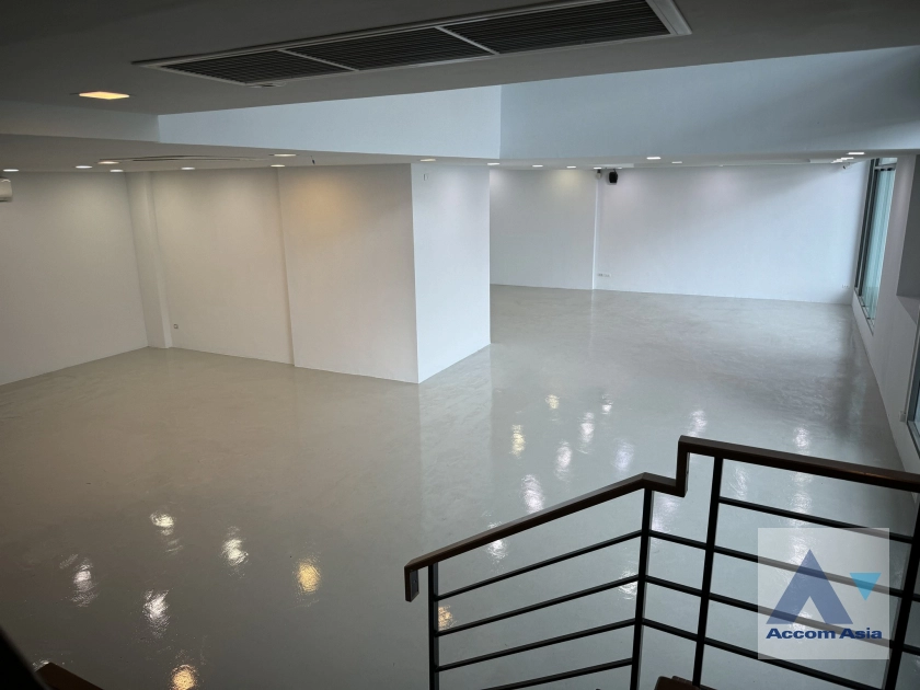unitHome Office |  Townhouse For Rent in Samutprakan, Samutprakan  near BTS Bang Na (AA40734)