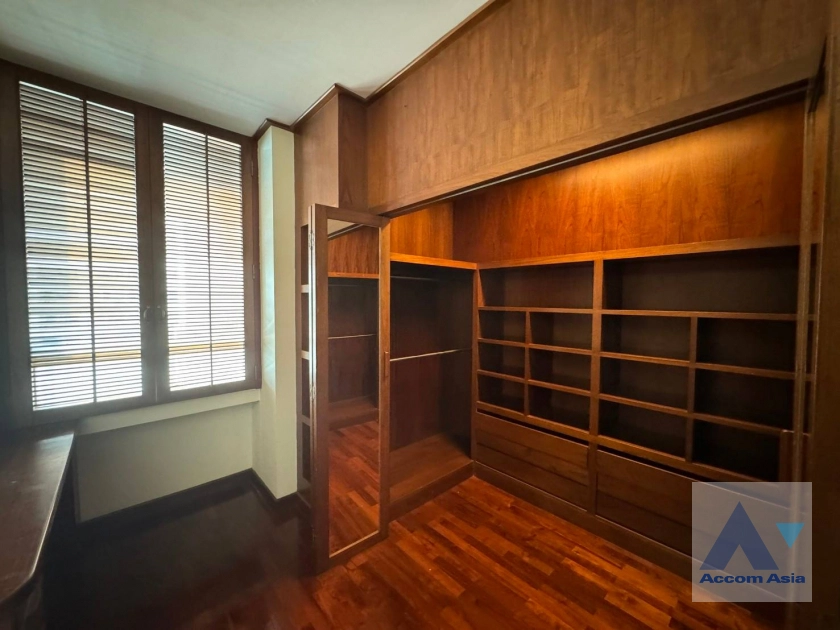 5  2 br Condominium For Rent in Ploenchit ,Bangkok BTS Chitlom at Grand Langsuan AA40743