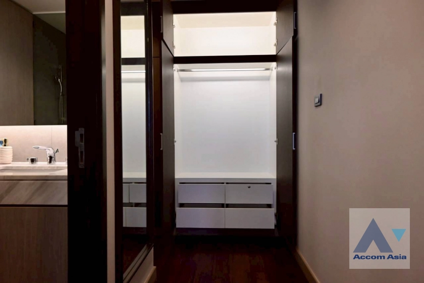 18  2 br Apartment for rent and sale in Sukhumvit ,Bangkok  at Modern Apartment AA40750