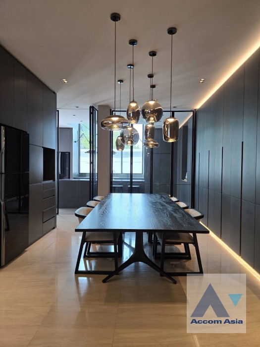  1  3 br House For Sale in Ratchadaphisek ,Bangkok MRT Phetchaburi at Prime Nine Ekamai AA40762