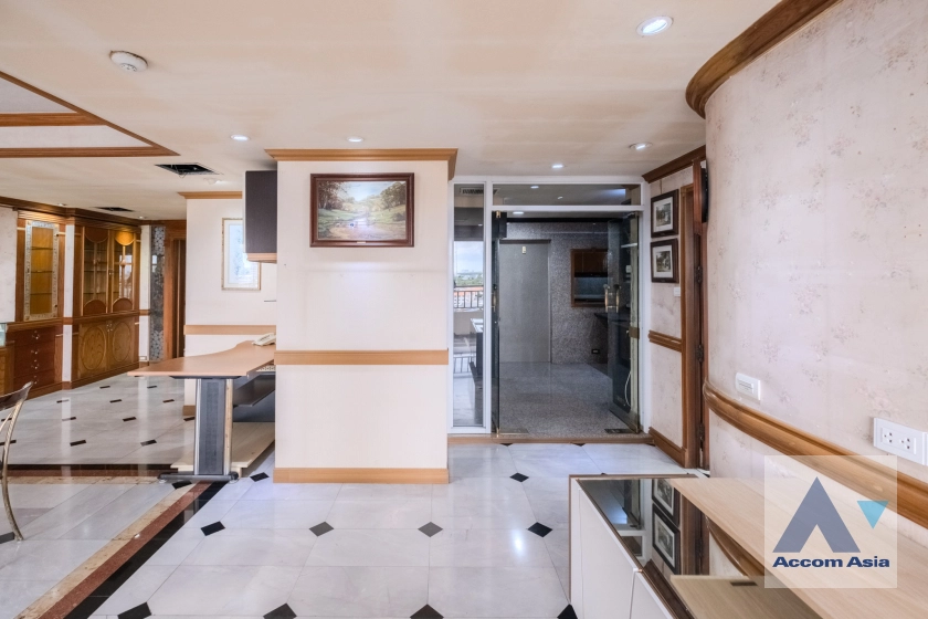  1  4 br Condominium For Rent in Sathorn ,Bangkok BTS Sala Daeng - MRT Lumphini at Sathorn Park Place AA40769