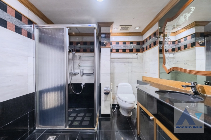 11  4 br Condominium For Rent in Sathorn ,Bangkok BTS Sala Daeng - MRT Lumphini at Sathorn Park Place AA40769