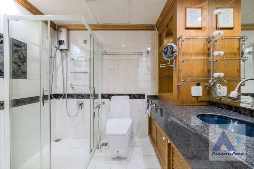 14  4 br Condominium For Rent in Sathorn ,Bangkok BTS Sala Daeng - MRT Lumphini at Sathorn Park Place AA40769