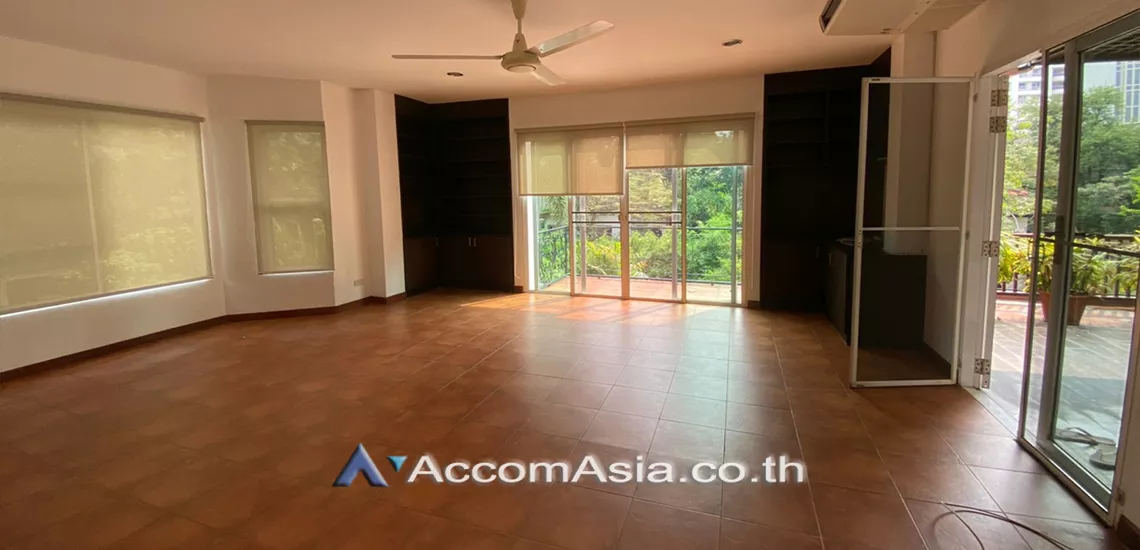 Private Swimming Pool |  4 Bedrooms  House For Rent in Sukhumvit, Bangkok  near BTS Phrom Phong (9002001)