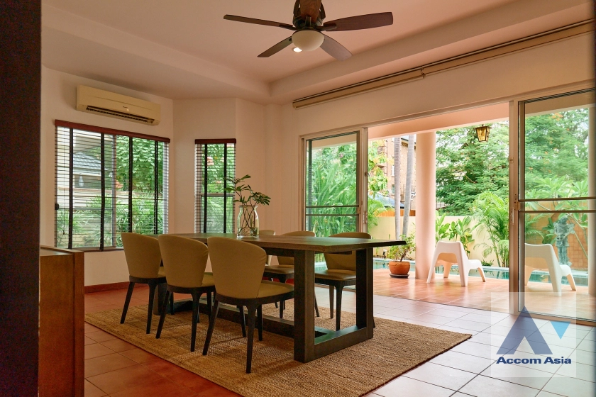 4  4 br House For Rent in Sukhumvit ,Bangkok BTS Phrom Phong 9002001