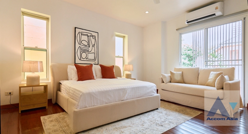 14  4 br House For Rent in Sukhumvit ,Bangkok BTS Phrom Phong 9002001