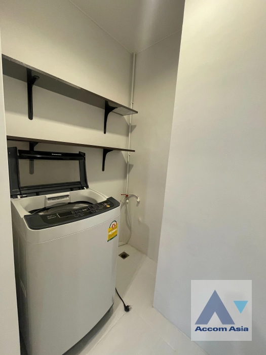 12  2 br Apartment For Rent in Sukhumvit ,Bangkok BTS Asok - MRT Sukhumvit at Spacious Room AA40775