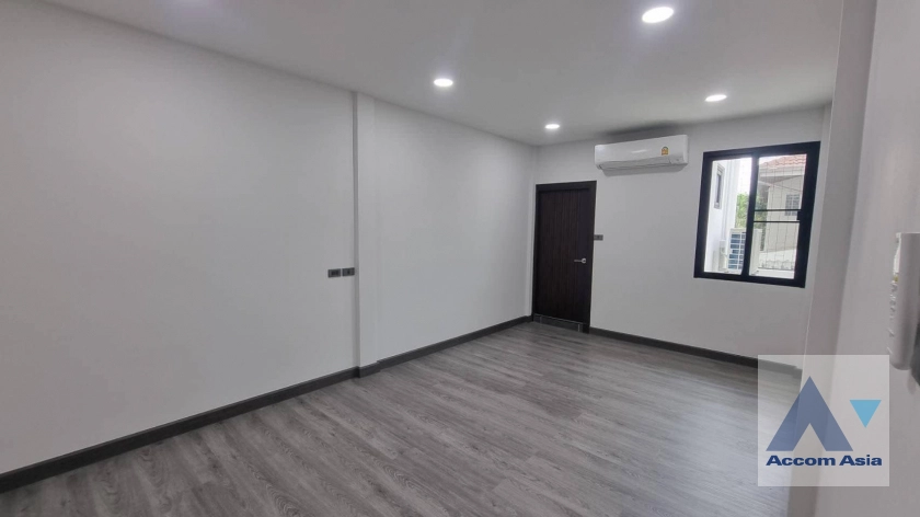 9  6 br House For Rent in Sukhumvit ,Bangkok BTS Phrom Phong AA40777