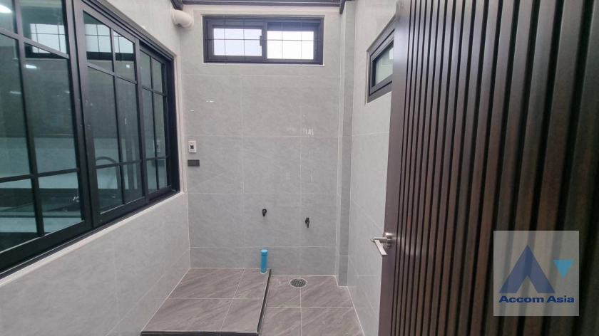 11  6 br House For Rent in Sukhumvit ,Bangkok BTS Phrom Phong AA40777