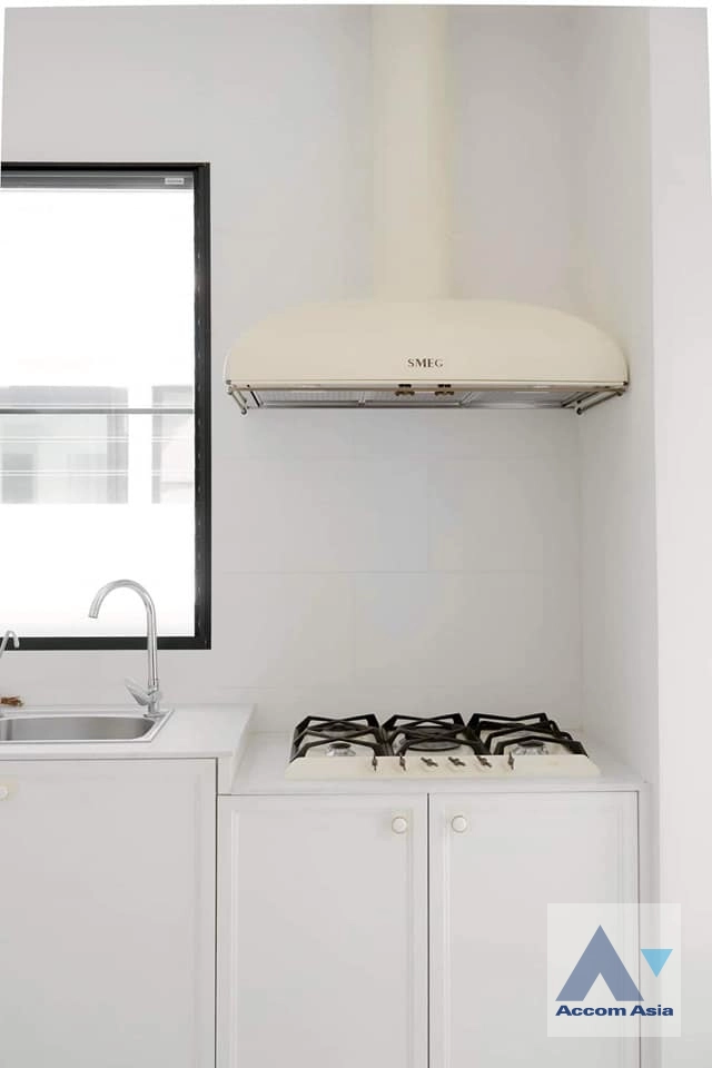 8  4 br House for rent and sale in Latkrabang ,Bangkok ARL Ban Thap Chang at Nantawan Rama 9 New Krungthepkreetha AA40778