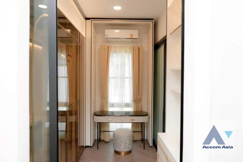 17  4 br House for rent and sale in Latkrabang ,Bangkok ARL Ban Thap Chang at Nantawan Rama 9 New Krungthepkreetha AA40778