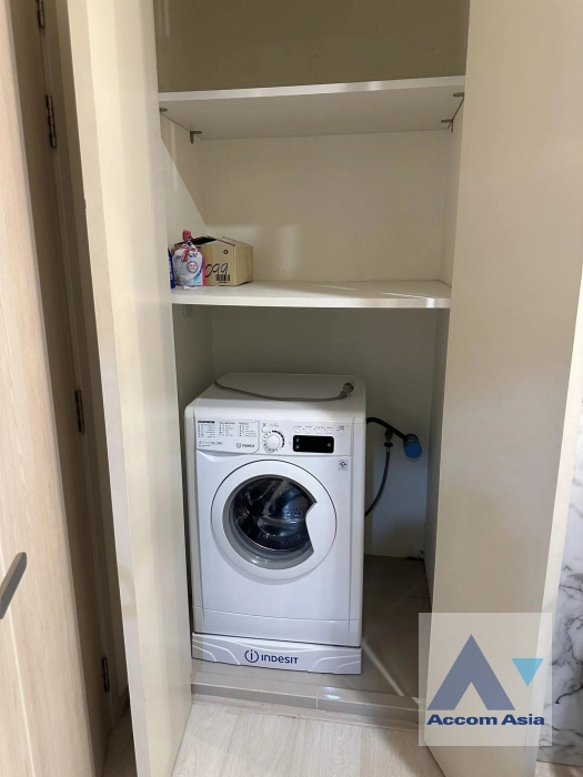 9  2 br Condominium For Rent in Ratchadaphisek ,Bangkok BTS Asok at Life Asoke AA40781