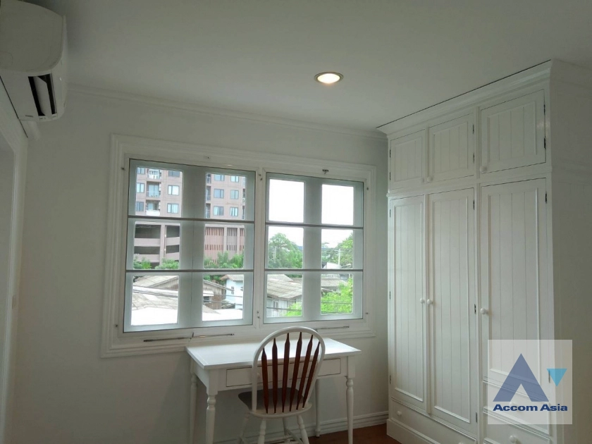 6  3 br Townhouse for rent and sale in Bang Na ,Bangkok BTS Bearing at Fantasia Villa 2 AA40788