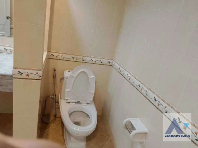 21  3 br Townhouse for rent and sale in Bang Na ,Bangkok BTS Bearing at Fantasia Villa 2 AA40788