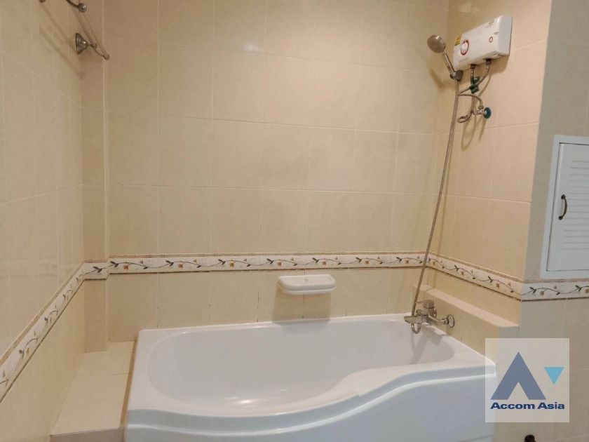 20  3 br Townhouse for rent and sale in Bang Na ,Bangkok BTS Bearing at Fantasia Villa 2 AA40788