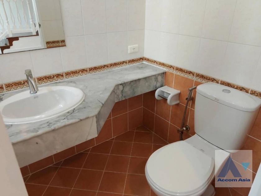 23  3 br Townhouse for rent and sale in Bang Na ,Bangkok BTS Bearing at Fantasia Villa 2 AA40788