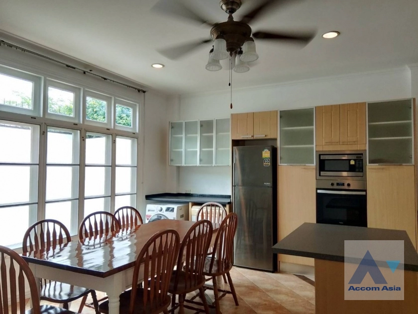 30  3 br Townhouse for rent and sale in Bang Na ,Bangkok BTS Bearing at Fantasia Villa 2 AA40788