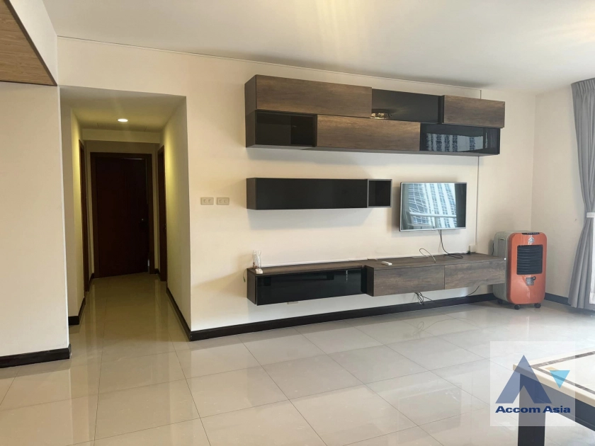unitFully Furnished |  2 Bedrooms  Condominium For Rent in Ploenchit, Bangkok  near BTS Ploenchit (AA40789)
