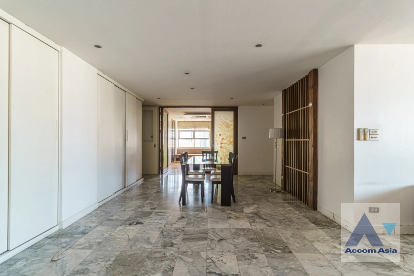 4  2 br Condominium For Sale in Sukhumvit ,Bangkok BTS Phrom Phong at D.S. Tower 1 AA40807