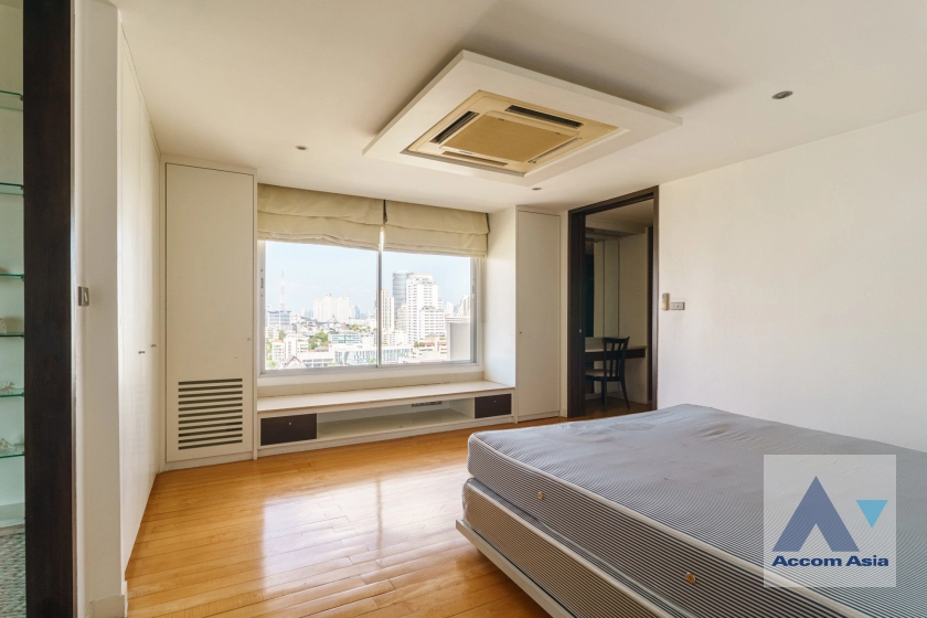 13  2 br Condominium For Sale in Sukhumvit ,Bangkok BTS Phrom Phong at D.S. Tower 1 AA40807
