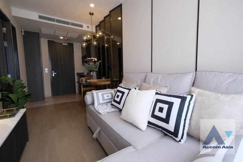 unit 1 Bedroom  Condominium For Rent in Sukhumvit, Bangkok  near BTS Asok - MRT Sukhumvit (AA40809)