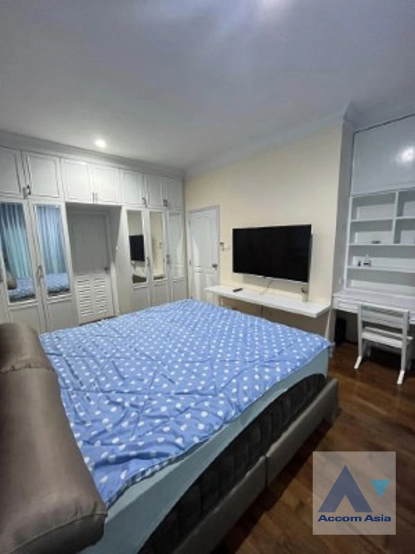 11  3 br House For Rent in Latkrabang ,Bangkok ARL Ban Thap Chang at House AA40812