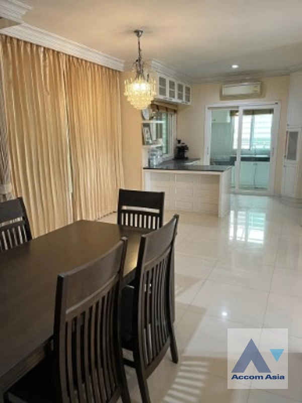 5  3 br House For Rent in Latkrabang ,Bangkok ARL Ban Thap Chang at House AA40812