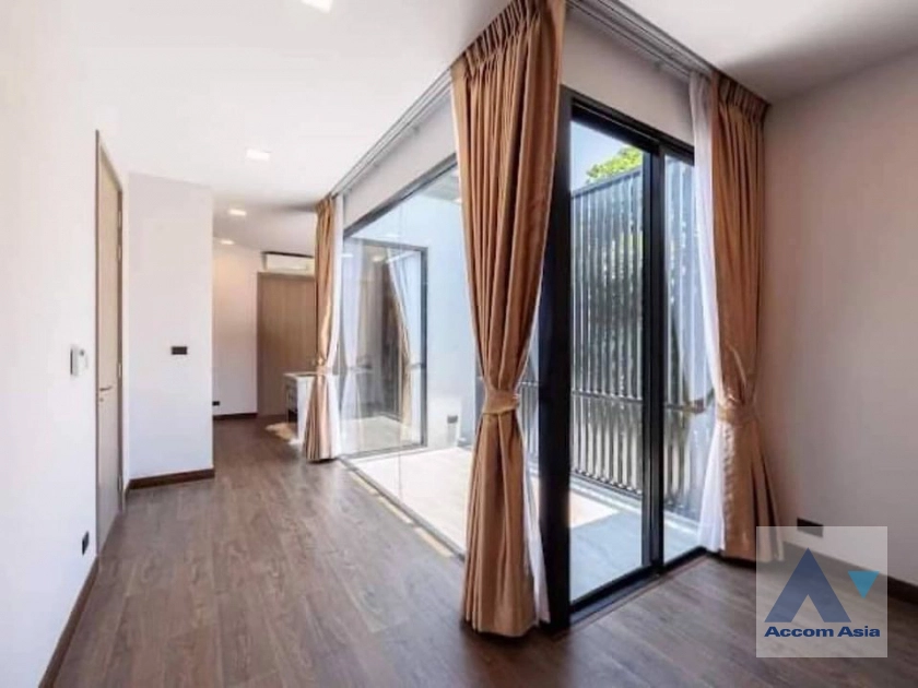 15  5 br House for rent and sale in Pattanakarn ,Bangkok ARL Ban Thap Chang at BELGRAVIA Bangna - Rama 9 AA40820