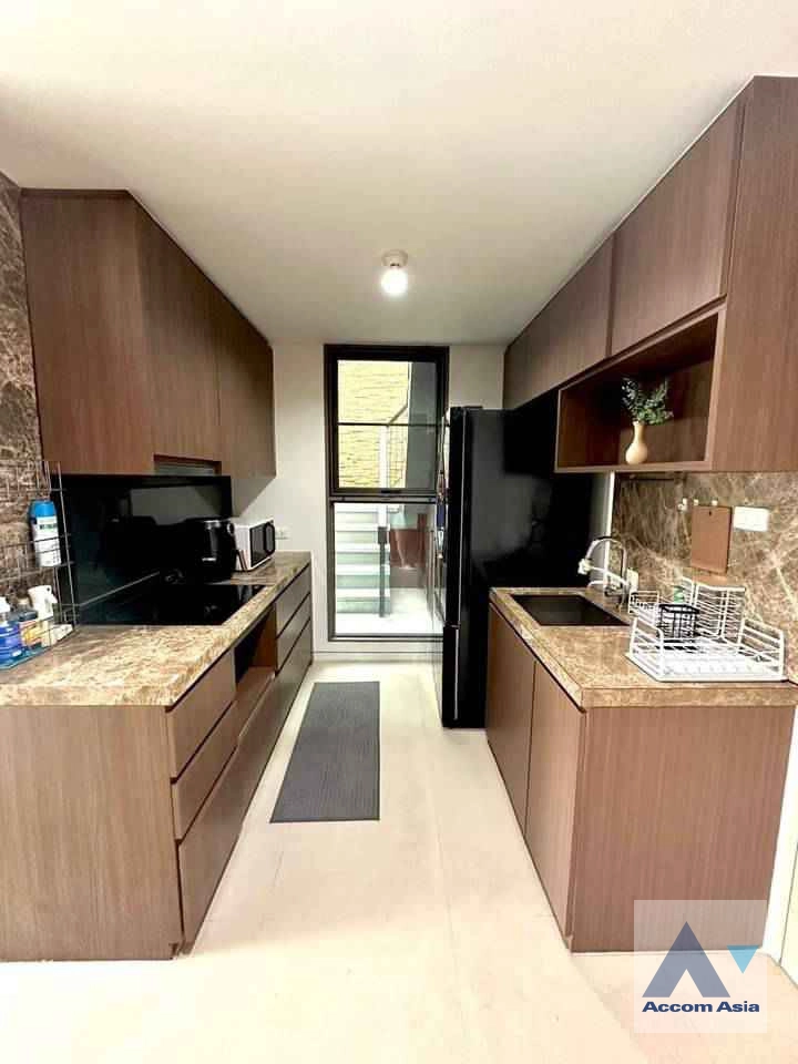 unitDuplex Condo, Penthouse |  3 Bedrooms  Condominium For Rent in Sukhumvit, Bangkok  near BTS Phrom Phong (AA40839)