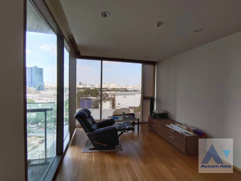 unit 2 Bedrooms  Condominium For Rent in Sathorn, Bangkok  near BRT Nararam 3 (AA40844)