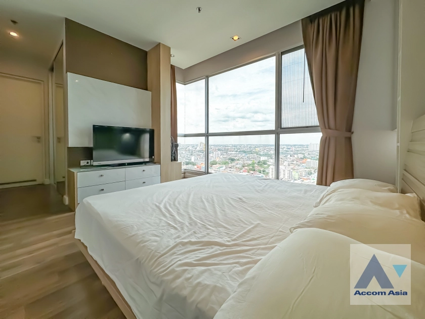 16  2 br Condominium For Sale in Charoen Nakhon ,Bangkok BTS Pho Nimit at The room Sathorn Taksin AA40851