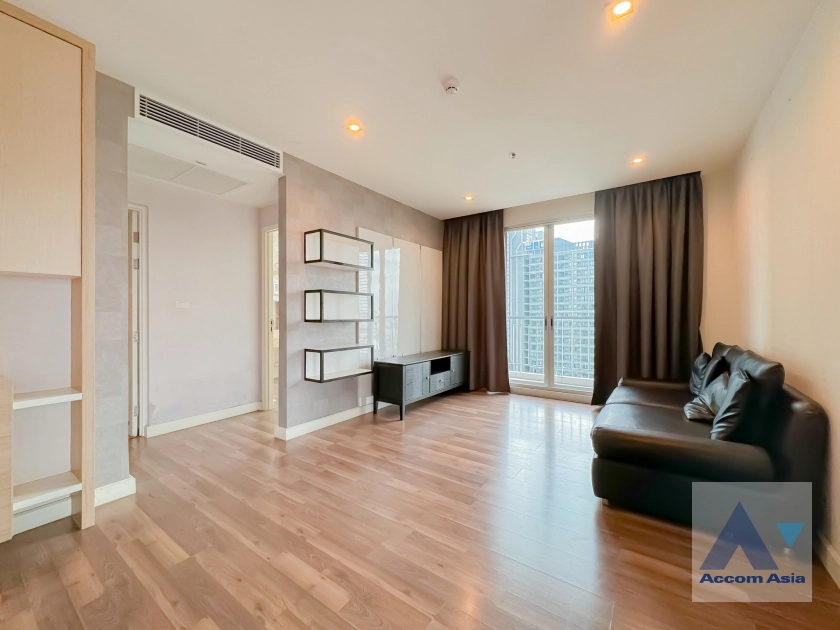 4  2 br Condominium For Sale in Charoen Nakhon ,Bangkok BTS Pho Nimit at The room Sathorn Taksin AA40851