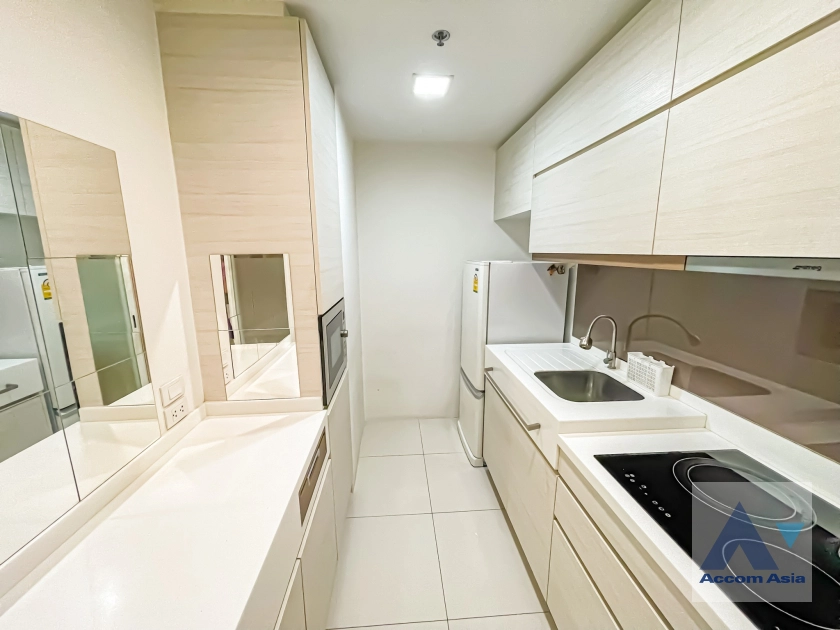 10  2 br Condominium For Sale in Charoen Nakhon ,Bangkok BTS Pho Nimit at The room Sathorn Taksin AA40851