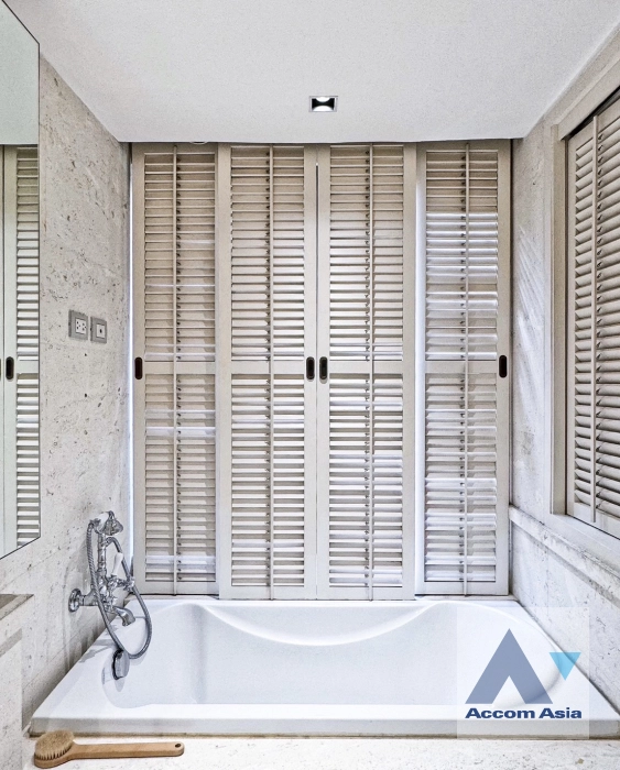 9  1 br Condominium for rent and sale in Ploenchit ,Bangkok BTS Ploenchit at Noble 09 Ruamrudee AA40854