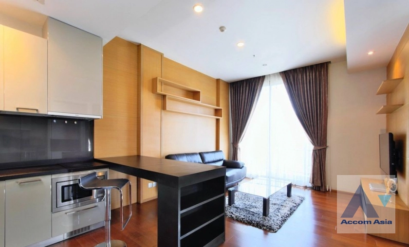 Quattro Thonglor Condominium  1 Bedroom for Sale & Rent BTS Thong Lo in Sukhumvit Bangkok