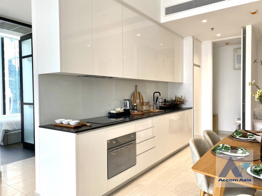 unit 2 Bedrooms  Condominium For Rent in Sathorn, Bangkok  near BTS Chong Nonsi (AA40868)