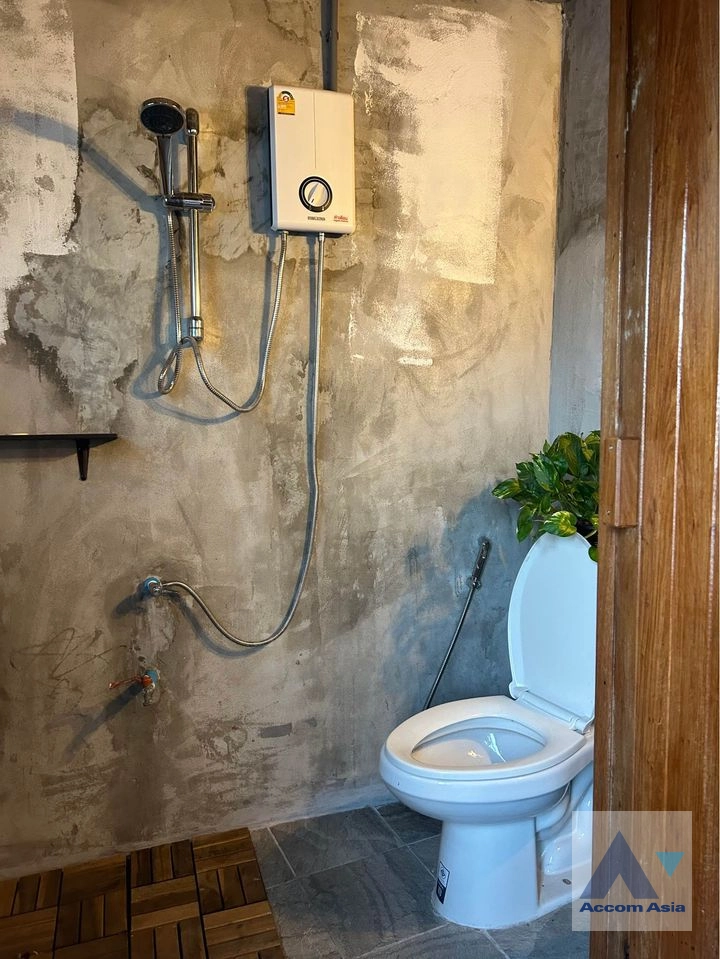 7  4 br Townhouse For Rent in Sukhumvit ,Bangkok BTS Phra khanong AA40869