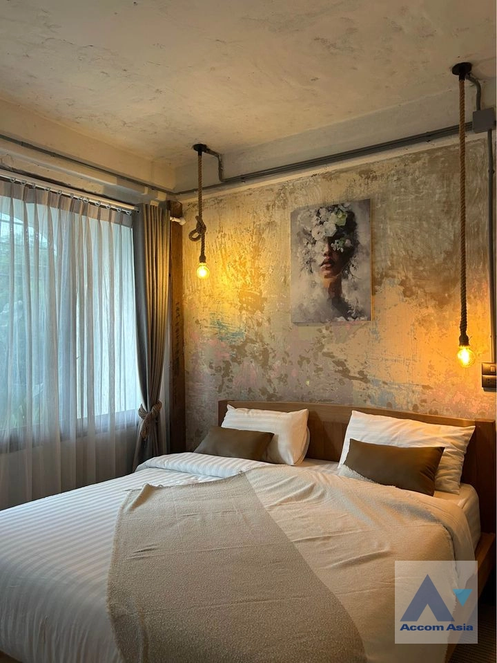  1  4 br Townhouse For Rent in Sukhumvit ,Bangkok BTS Phra khanong AA40869