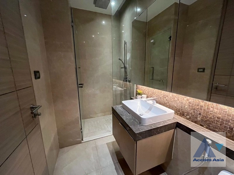 6  1 br Condominium for rent and sale in Ploenchit ,Bangkok BTS Ratchadamri at Magnolias Ratchadamri Boulevard AA40872