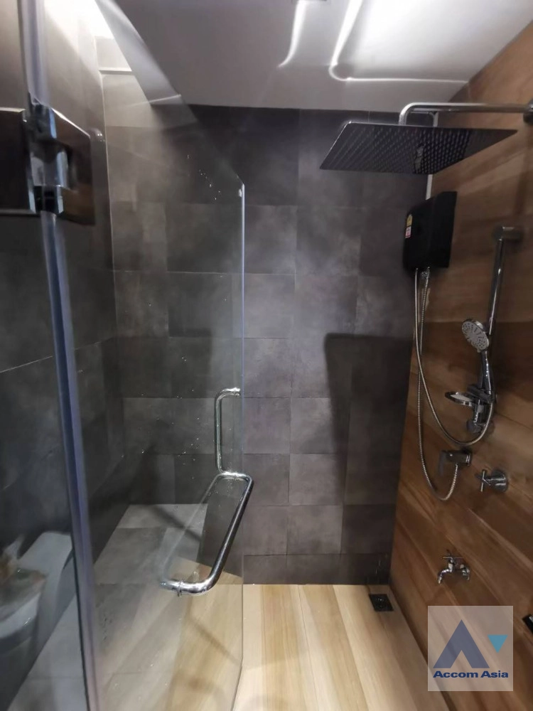 8  2 br Townhouse for rent and sale in Ratchadaphisek ,Bangkok  AA40878