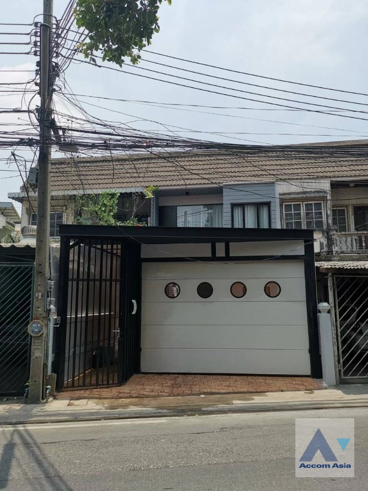 12  2 br Townhouse for rent and sale in Ratchadaphisek ,Bangkok  AA40878