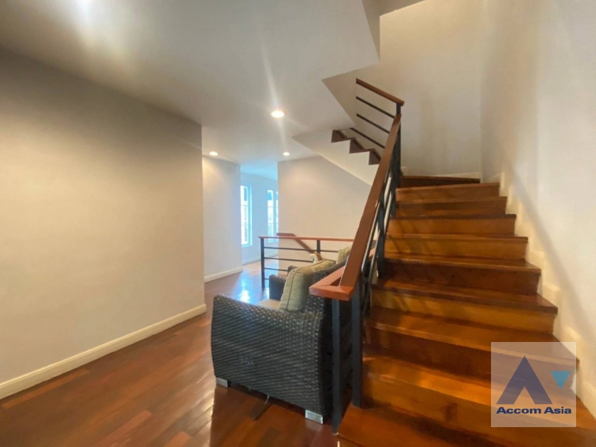 4  3 br Townhouse For Rent in Sukhumvit ,Bangkok BTS Asok - MRT Sukhumvit at In Home Luxury Residence AA40881
