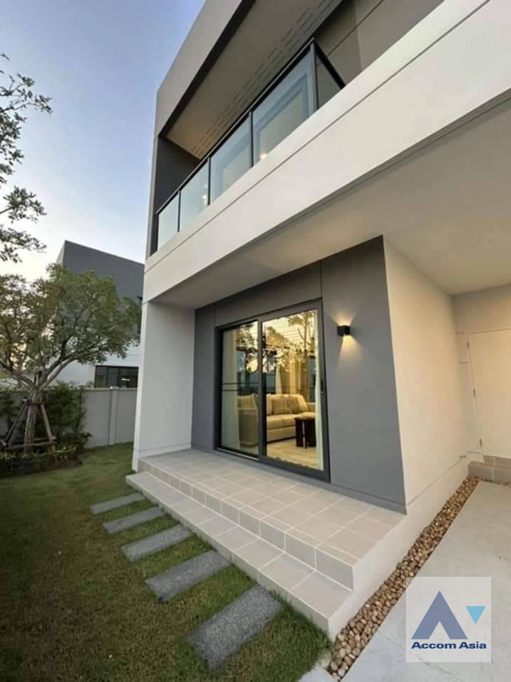 16  4 br House for rent and sale in Samutprakan ,Samutprakan  at Centro Bangna AA40882