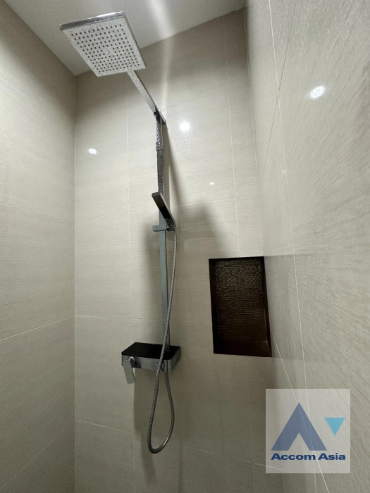 19  4 br House For Rent in Bang Na ,Bangkok BTS Bang Na at House in Compound AA40890