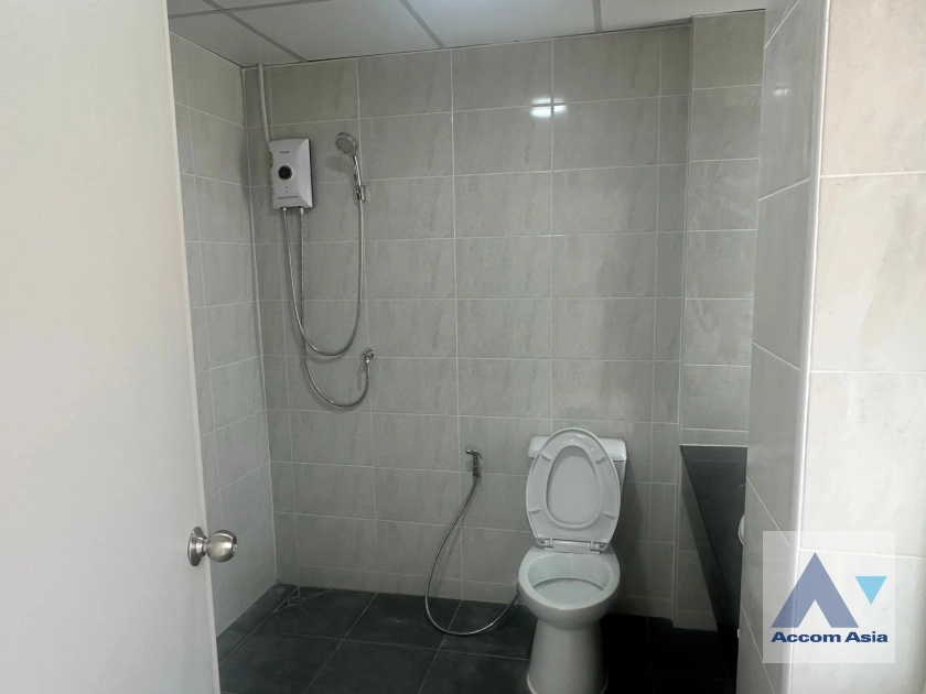 27  3 br Townhouse For Rent in Ratchadaphisek ,Bangkok  at Sinthanee Ratchada Ladprao AA40892