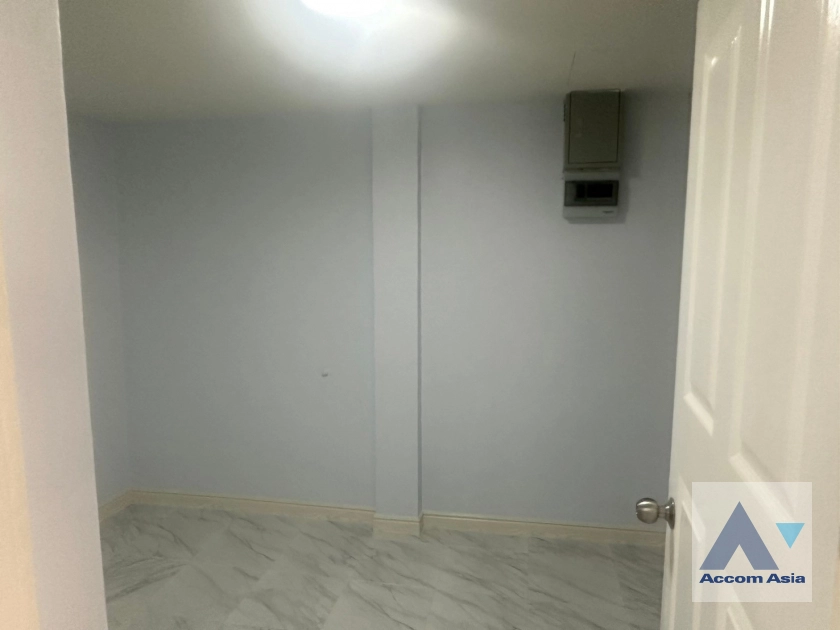 23  3 br Townhouse For Rent in Ratchadaphisek ,Bangkok  at Sinthanee Ratchada Ladprao AA40892