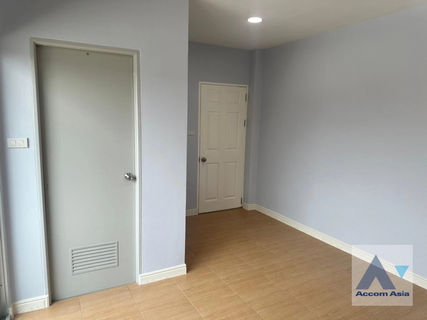 22  3 br Townhouse For Rent in Ratchadaphisek ,Bangkok  at Sinthanee Ratchada Ladprao AA40892