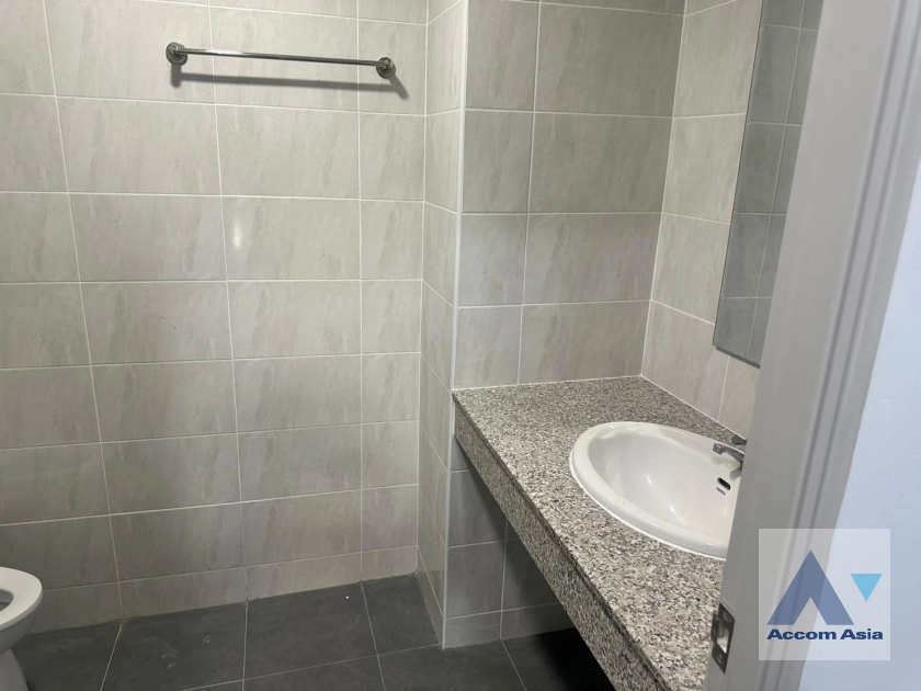 28  3 br Townhouse For Rent in Ratchadaphisek ,Bangkok  at Sinthanee Ratchada Ladprao AA40892