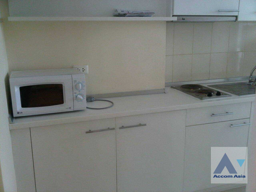 unit 1 Bedroom  Condominium For Rent in Sukhumvit, Bangkok  near BTS Phra khanong (AA40894)