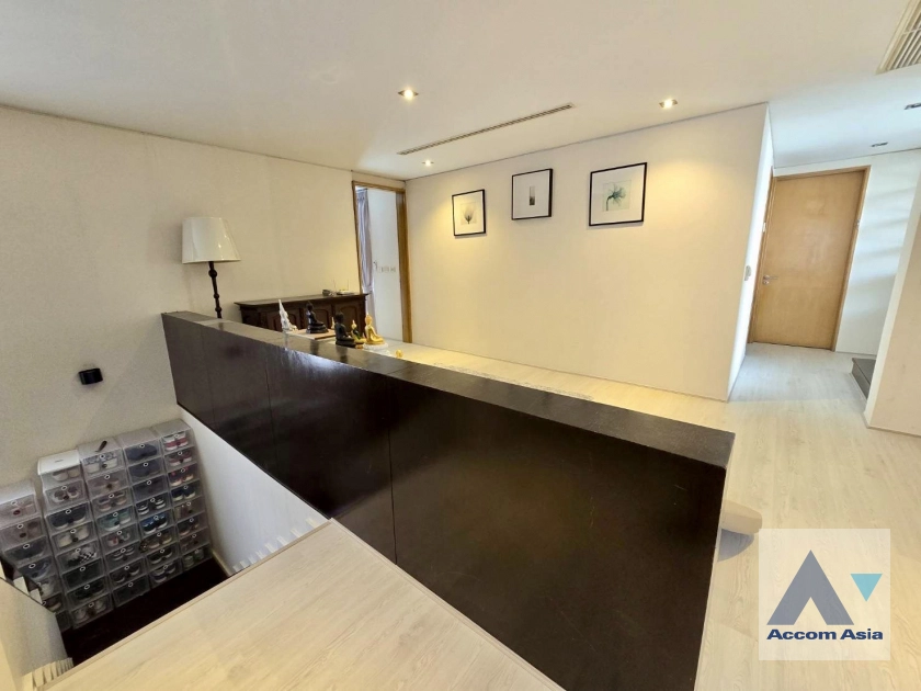 13  5 br House for rent and sale in Pattanakarn ,Bangkok  at Noble Thara Phatthanakan Village AA40896